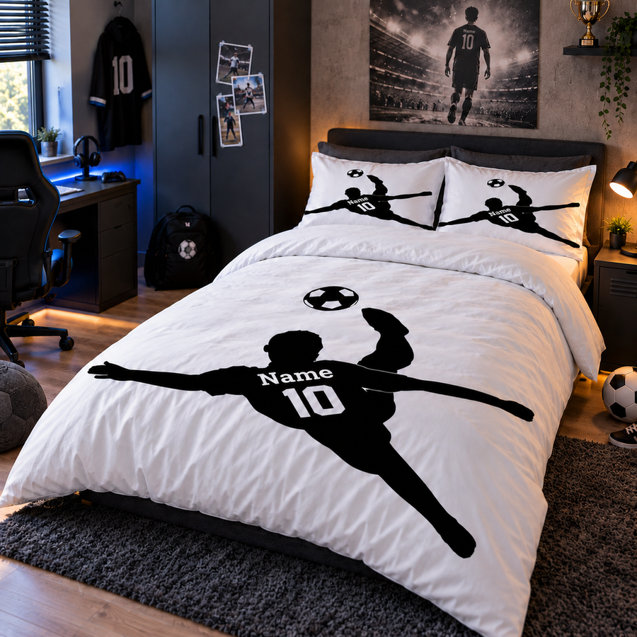 GoalDream Bettbezug mit Fußballer im Fallrückzieher, Name und Rückennummer auf dem Trikot