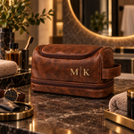 TravelCase Kulturtasche in Rotbraun mit zwei Initialen